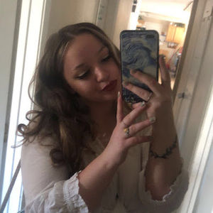 Meet your Posher, Enya